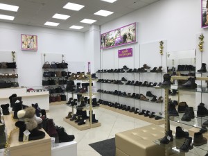 Торговое оборудование для магазина обуви