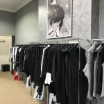 Торговое оборудование для магазина одежды